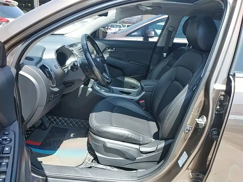 Kia Sportage 2016 2.0L Automatic 2WD DLX фото 15