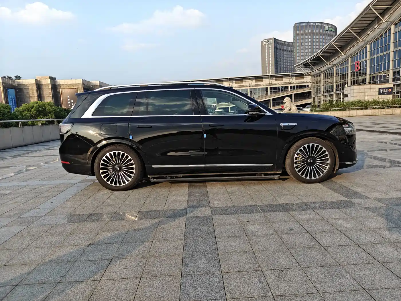 AITO Wenjie AITO M9 2026 2025 Extended Range Ultra 52kWh 4-Seater