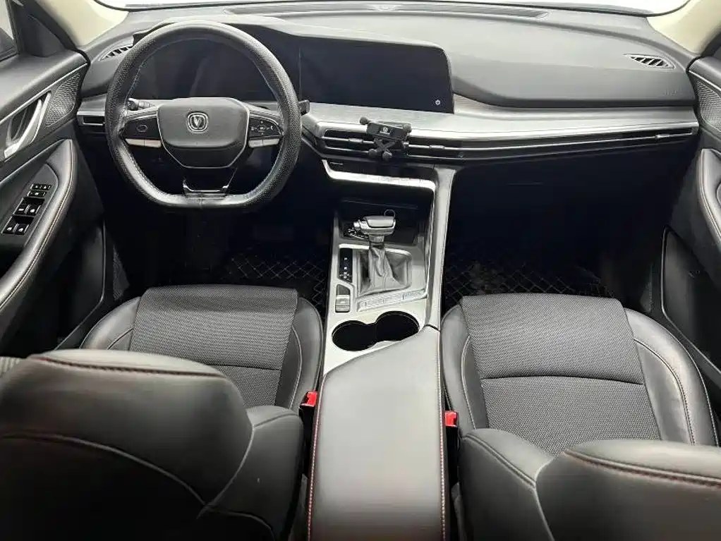 Changan CS35 PLUS 2023 2023 Enjoyment Edition 1.4T DCT Luxury