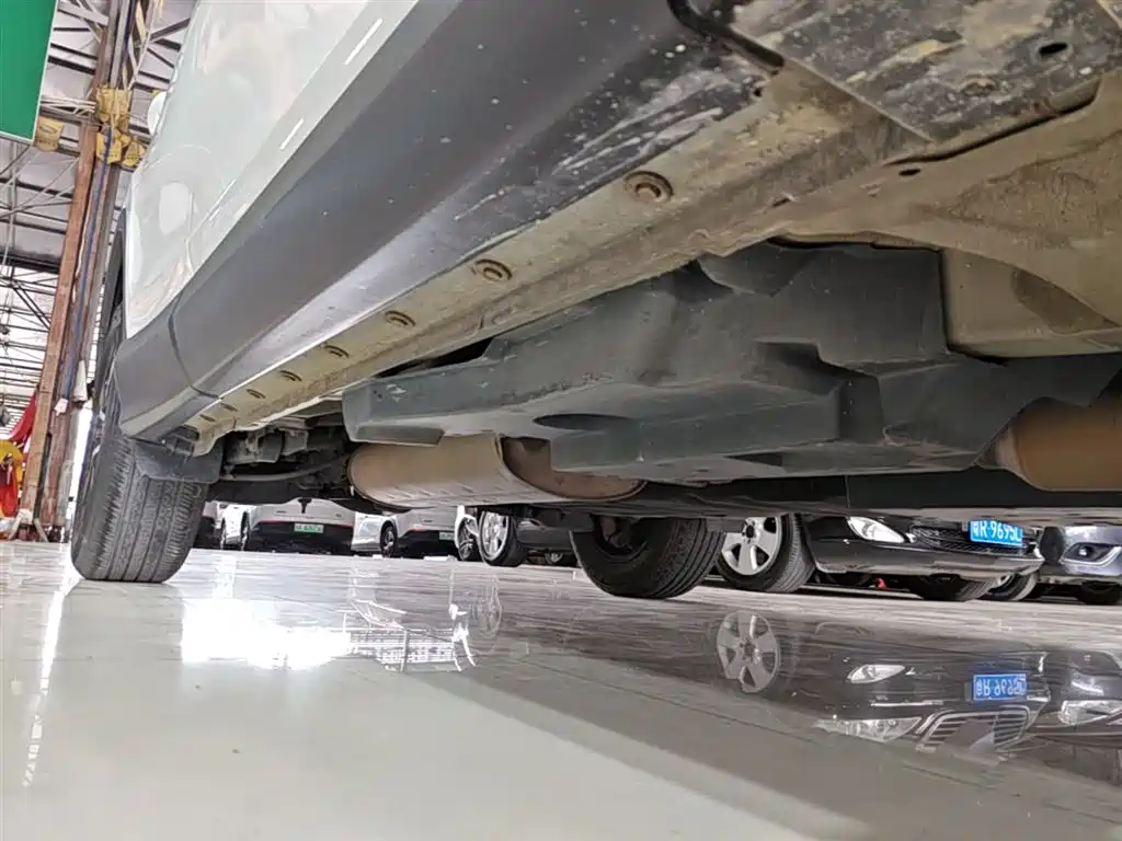 Toyota RAV4 Rongfang 2016 2.0L CVT 2WD Urban (China V) фото 21