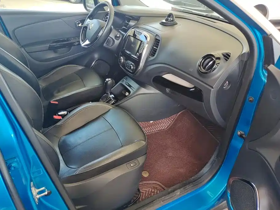 Renault Captur 2016 2015 1.2T Automatic Luxury Edition