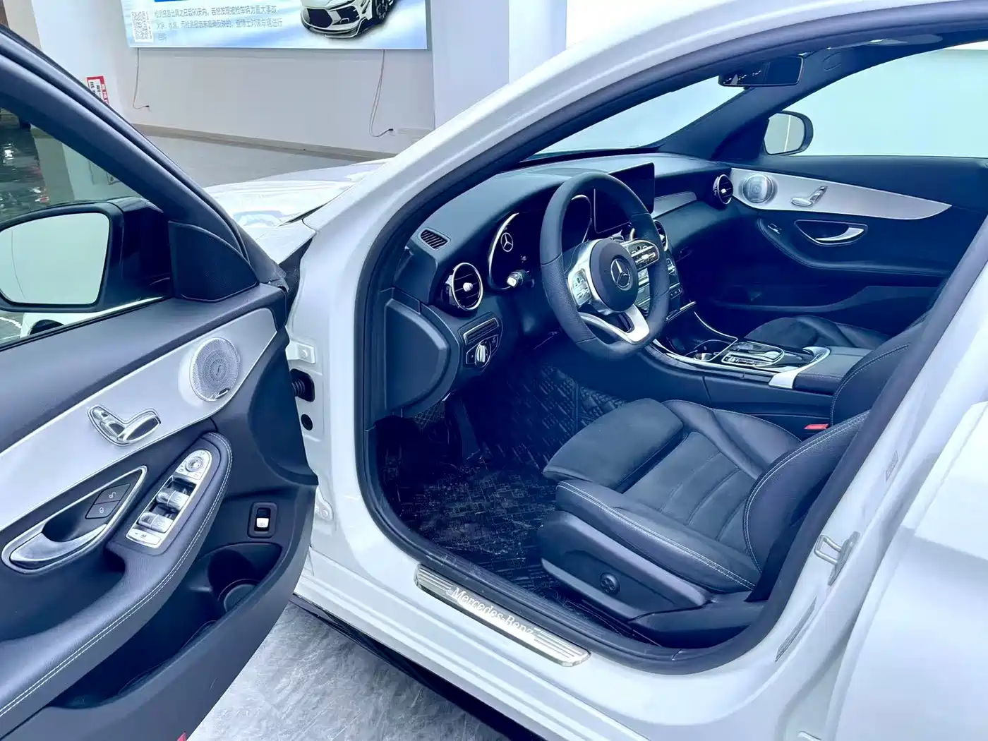Mercedes-Benz C-Class, миниатюра 4
