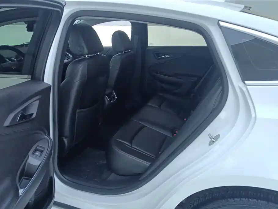 Chevrolet Malibu XL 2018 530T Auto RuiChi Edition фото 11