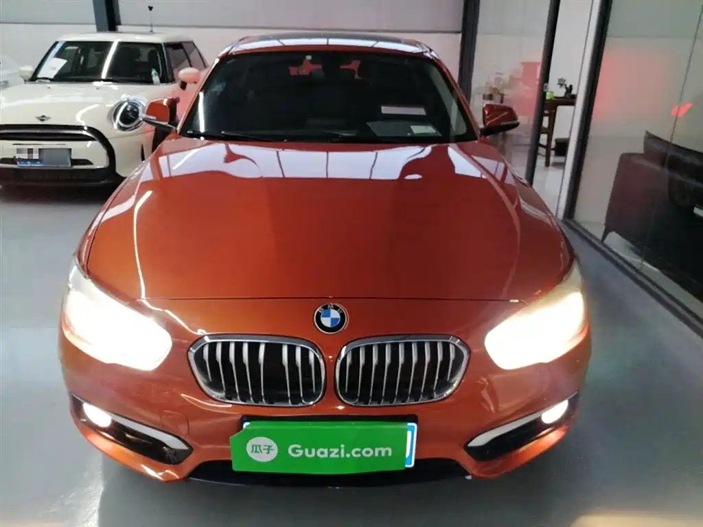 BMW 1 Series (Import) 2016 118i Urban Design Package фото 3