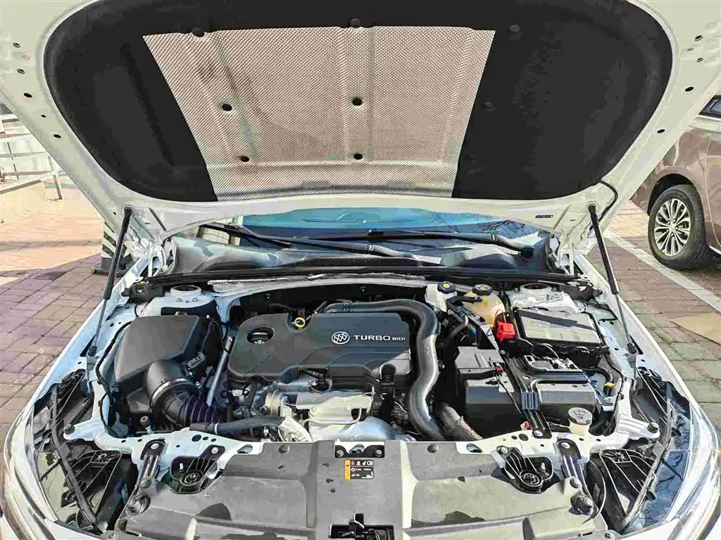 BUICK REGAL
