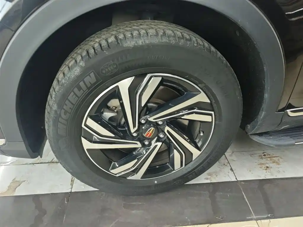 Hongqi HS5 2022 2.0T Smart Connect Premium Edition фото 23