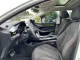 Фото 8 - Roewe i5