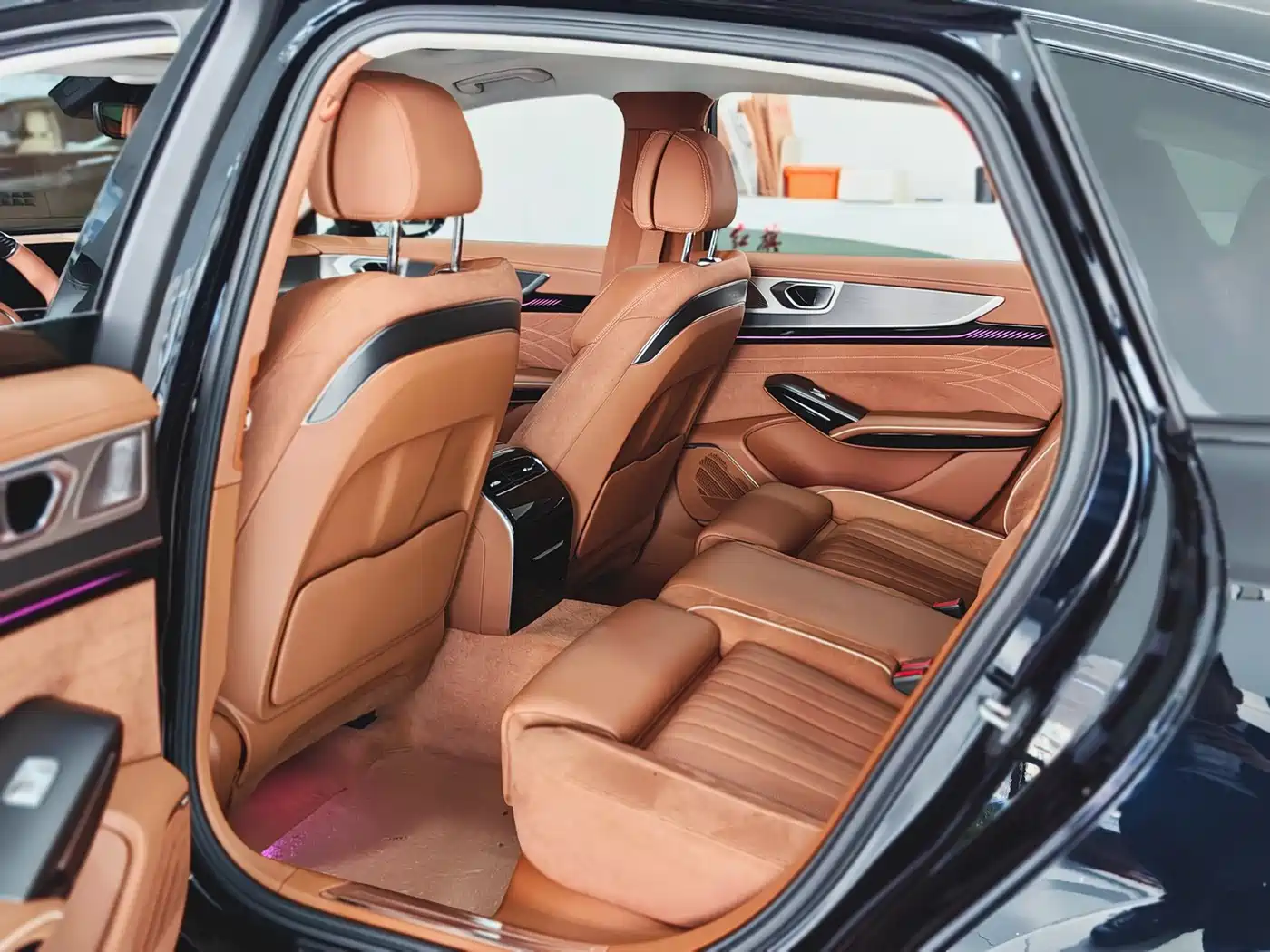 Hongqi H9 2024 2.0T Qi Chang Private Fashion Edition фото 5