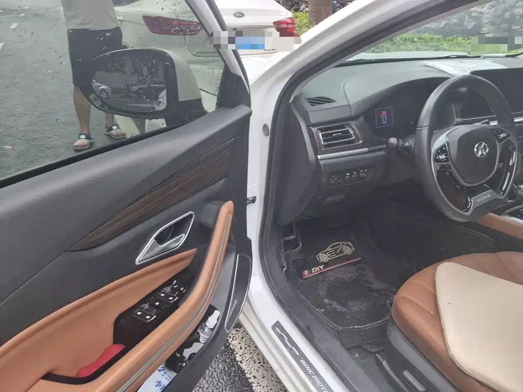 Photo 12 - BAIC Beijing U7