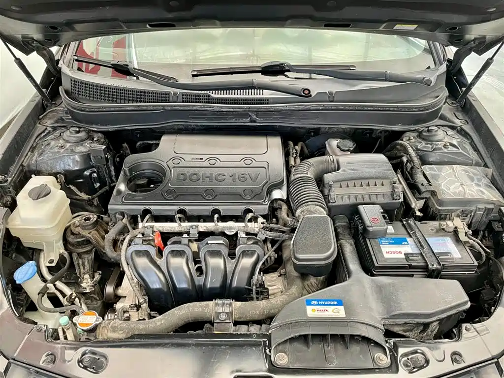 Hyundai Sonata 2013 2.4L Automatic Luxury Edition (China IV) фото 16