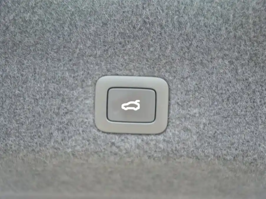 Xiaomi Auto Xiaomi SU7 2024 RWD Ultra Long Range Advanced Smart Driving Pro Edition фото 14