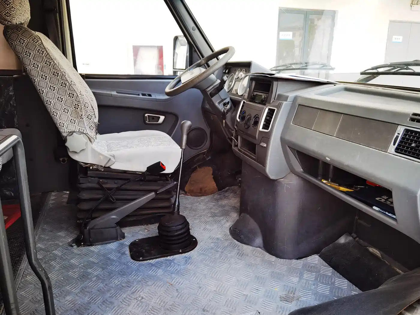 Iveco Daily 2013 2014 Model 2.8T-V40 NJ5044XXY3A43S4