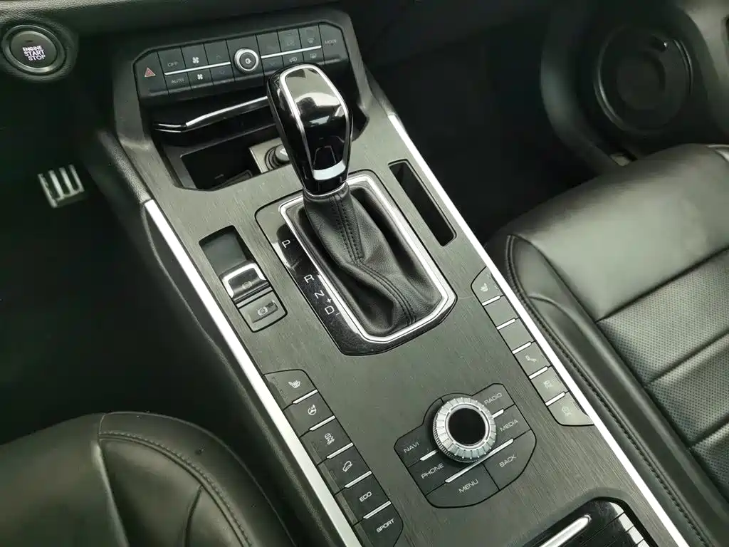 WEI PAI WEI BRAND VV5