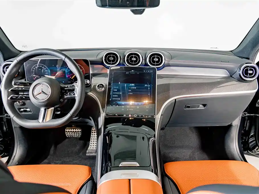 Mercedes-Benz GLC Coupe 2024 GLC 260 4MATIC Coupe SUV фото 12