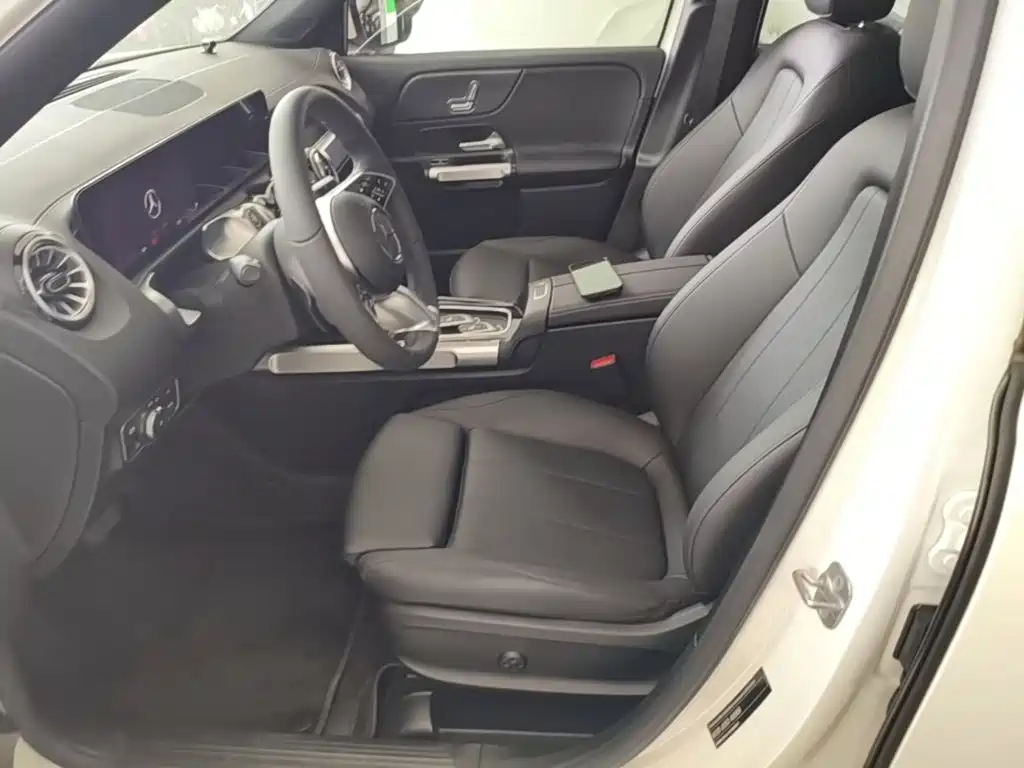 Mercedes-Benz GLB 2025 2024 Facelift GLB 220 Dynamic