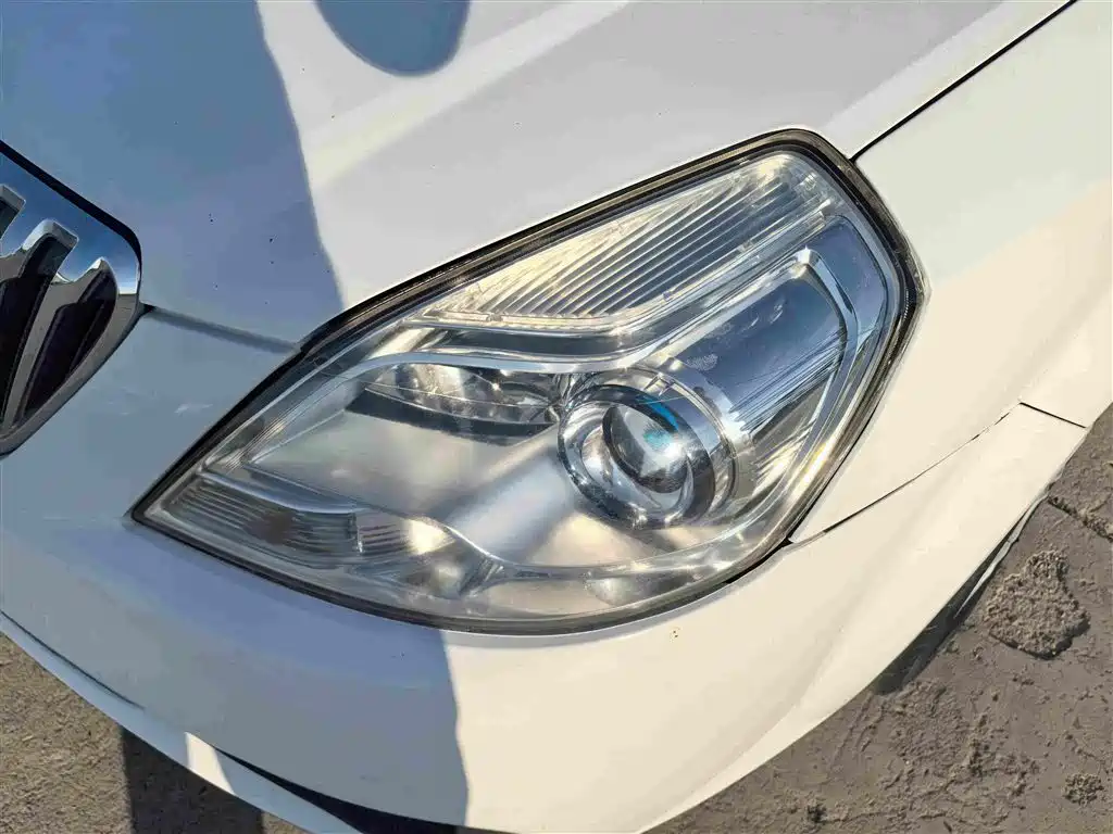 Фото 14 - Buick Excelle