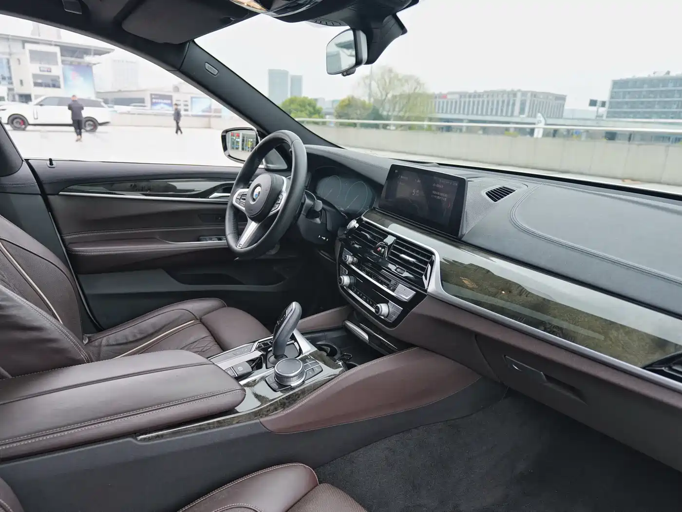BMW 6 Series GT 2019 630i M Sport Grand Tourer Edition фото 7