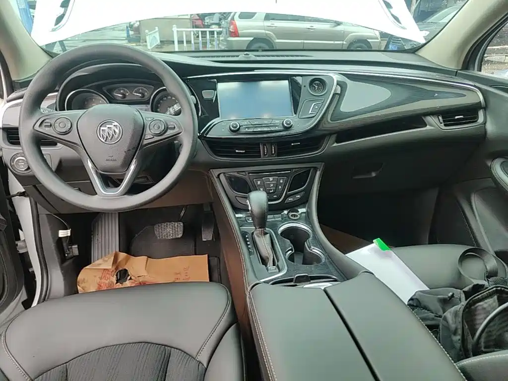 Фото 10 - Buick Envision Plus
