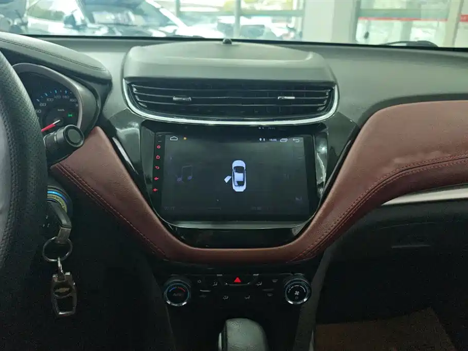 Chevrolet Malibu 2017 1.5T Automatic Comfort Edition фото 13
