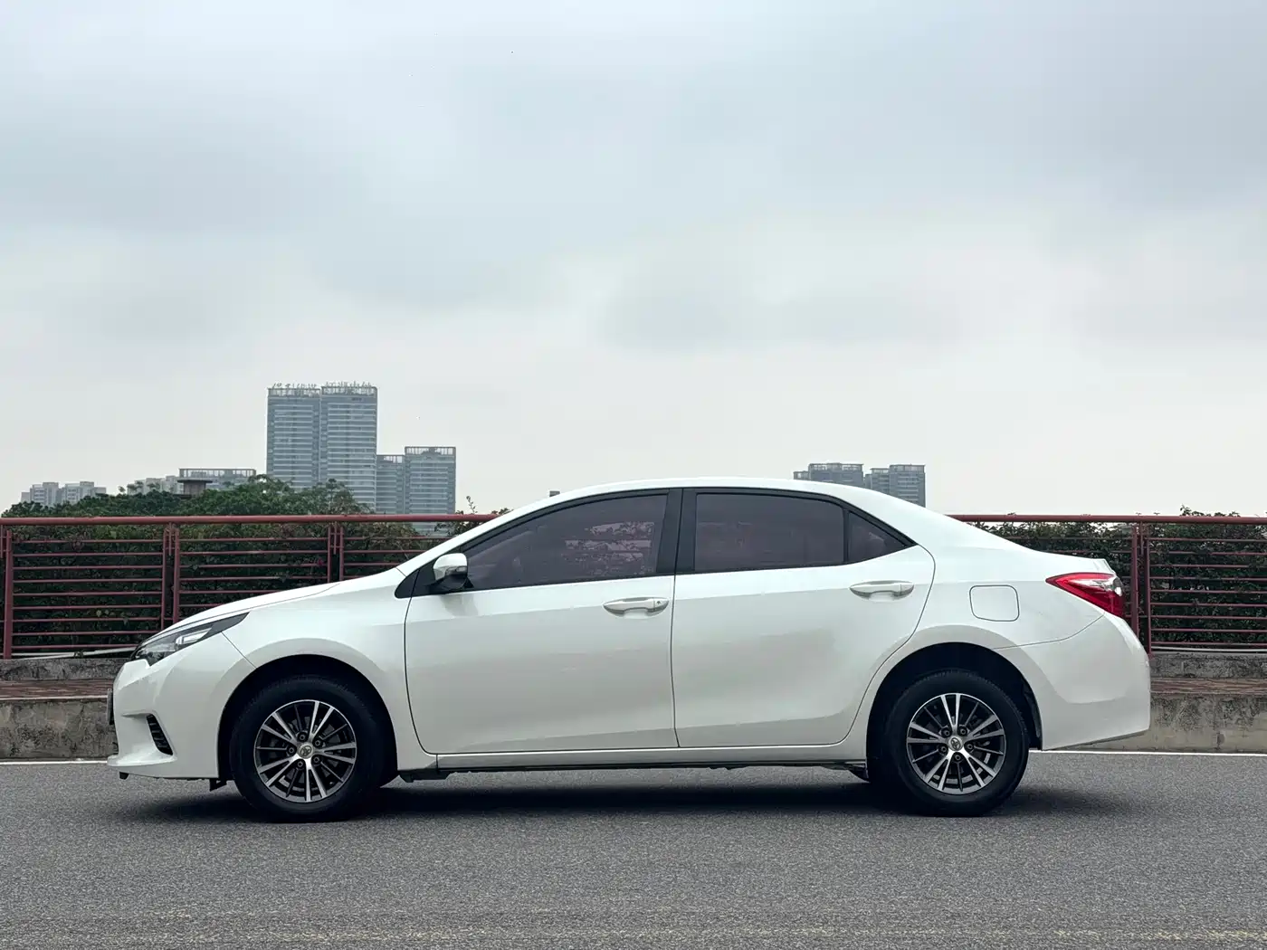 Toyota Levin 2015 1.6E CVT New Edge Edition фото 4