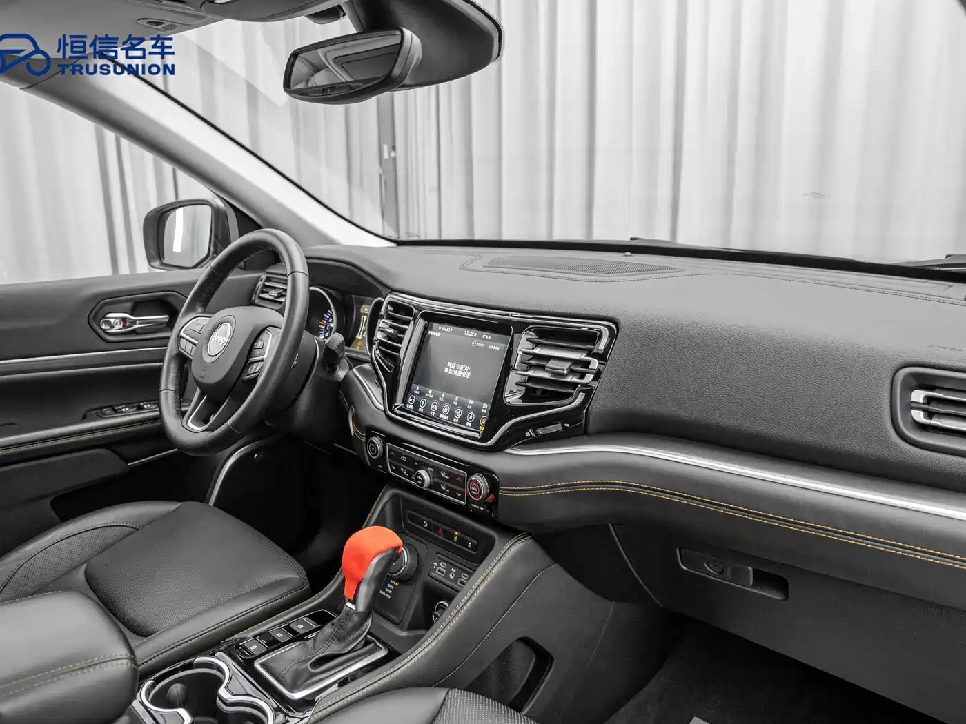 JEEP GRAND COMMANDER