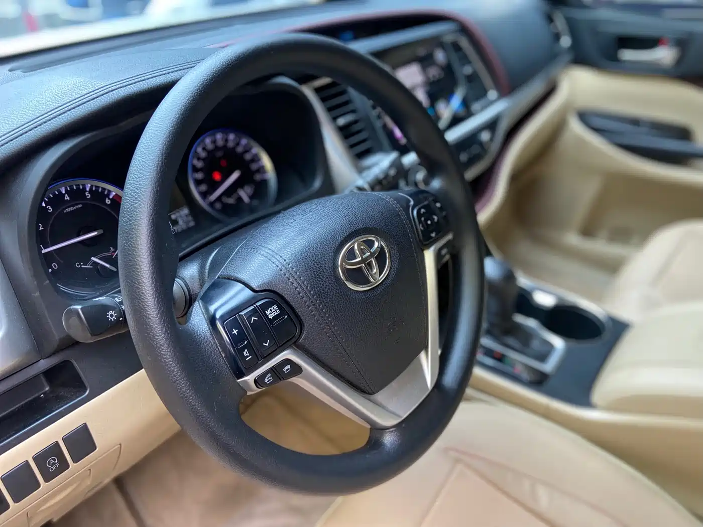 Toyota Highlander 2017 2.0T 4WD Elite 7-Seater фото 5