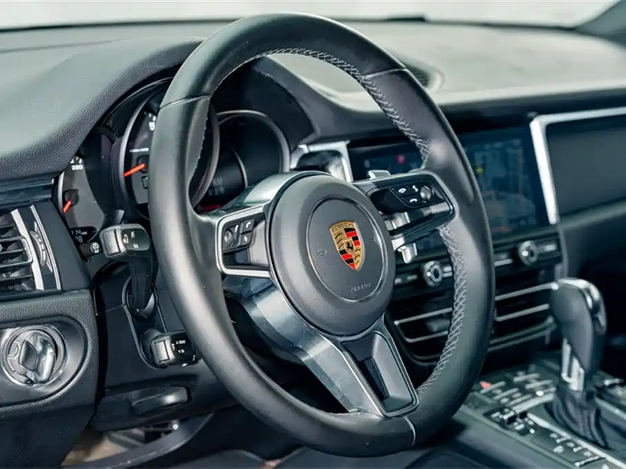 Porsche Macan 2021 Macan 2.0T фото 9
