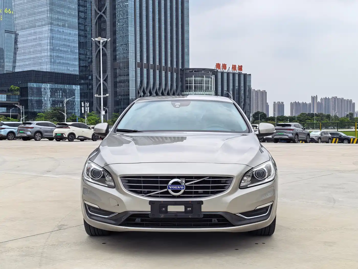 Фото 2 - Volvo S60
