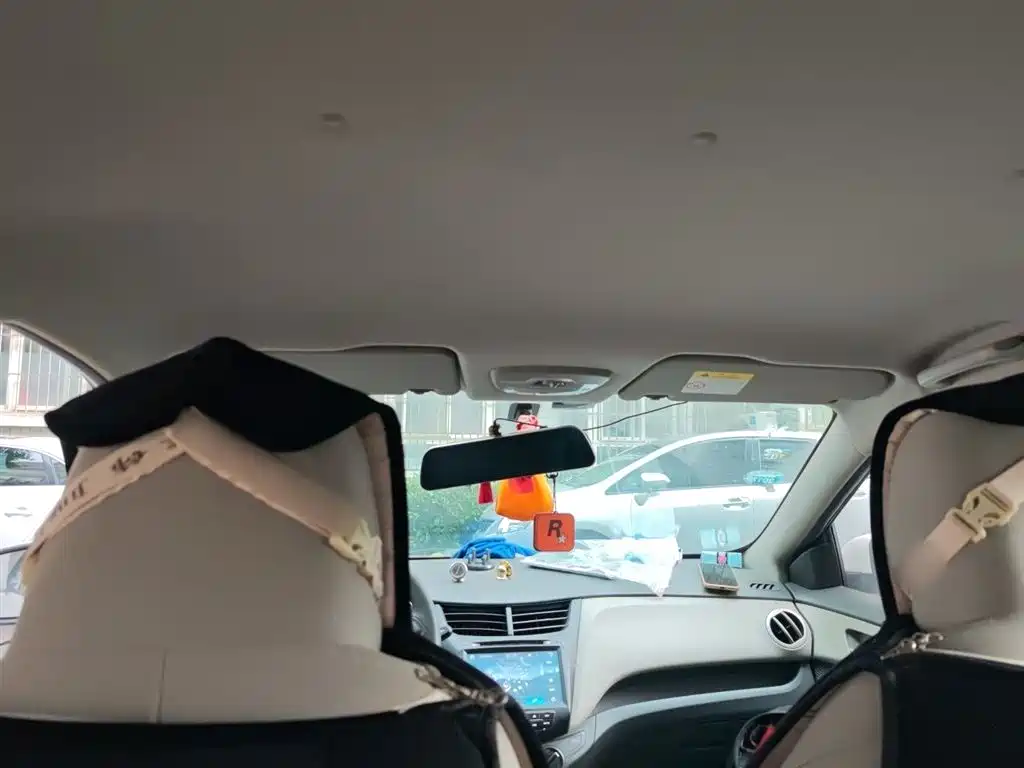 Chevrolet Sail 2015 Sail 3 1.3L AMT Ideal Edition фото 9