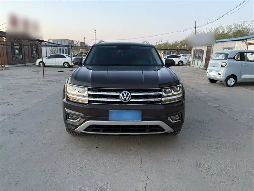 Volkswagen Teramont 2019 330TSI 2WD Luxury China VI фото 4