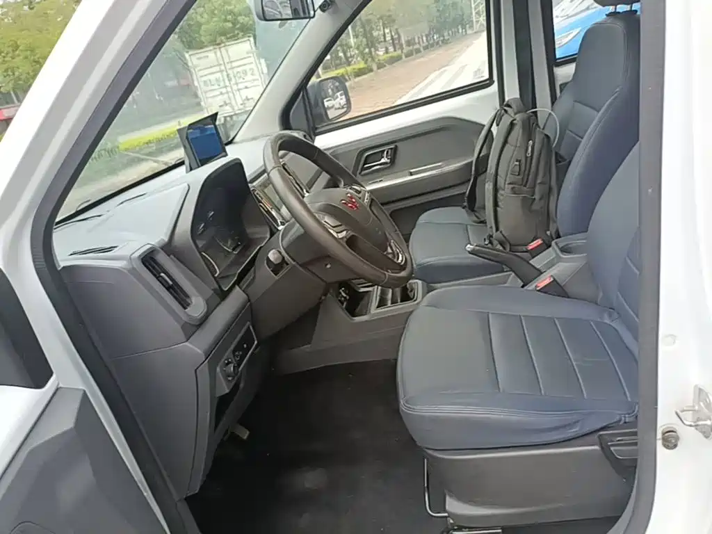 Wuling Motors Wuling Journey 2023 2021 1.5L Pioneer LAR