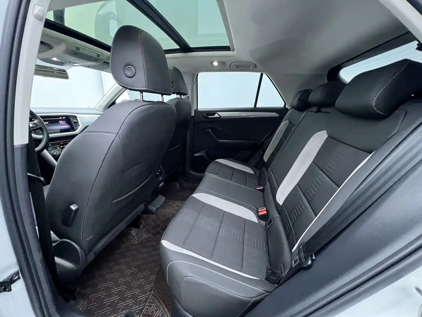 Volkswagen T-ROC 2021 280TSI DSG 2WD Comfort Connected фото 20