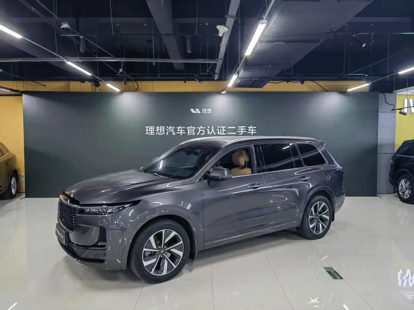 Li Auto Li ONE 2021 Extended Range 6-Seater