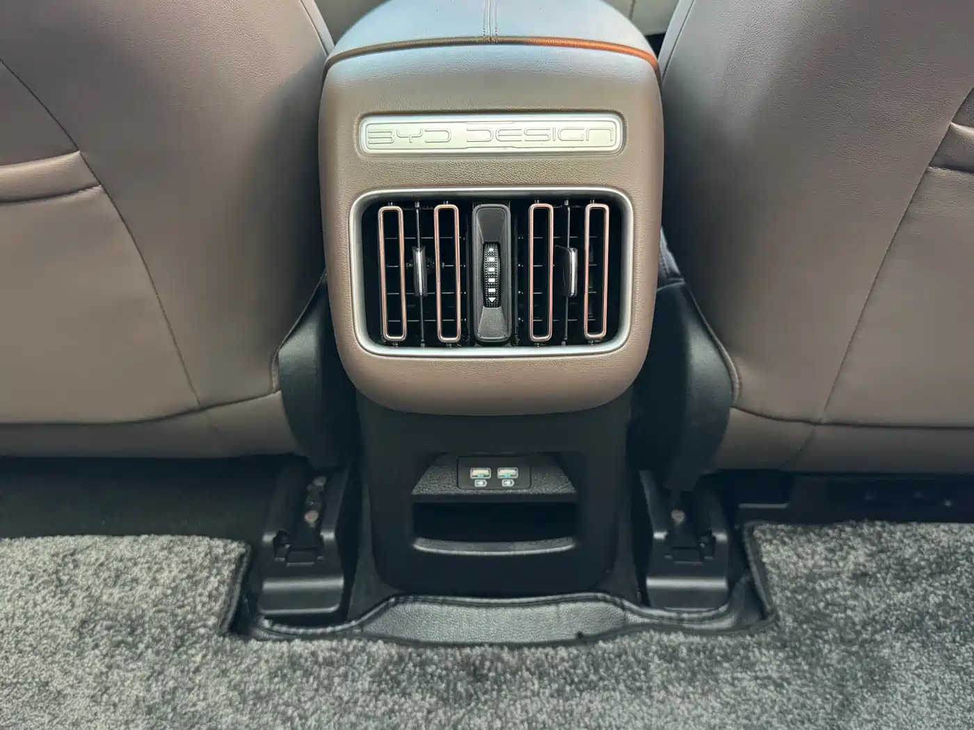 BYD Song Pro New Energy 2023 Champion Edition DM-i 110KM Excellence фото 15