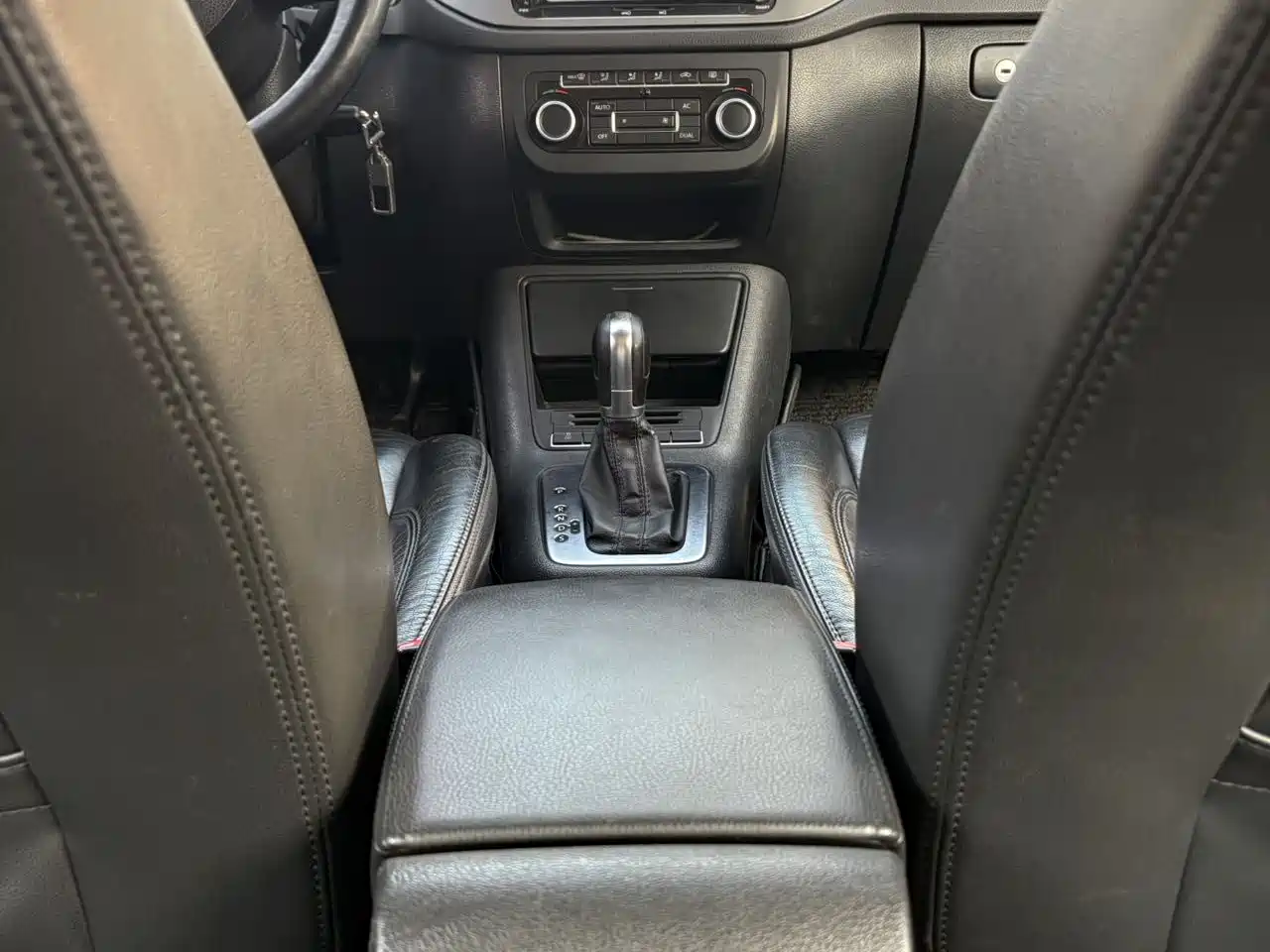 Volkswagen Tiguan 2012 1.8TSI Automatic 2WD Trend Edition фото 8