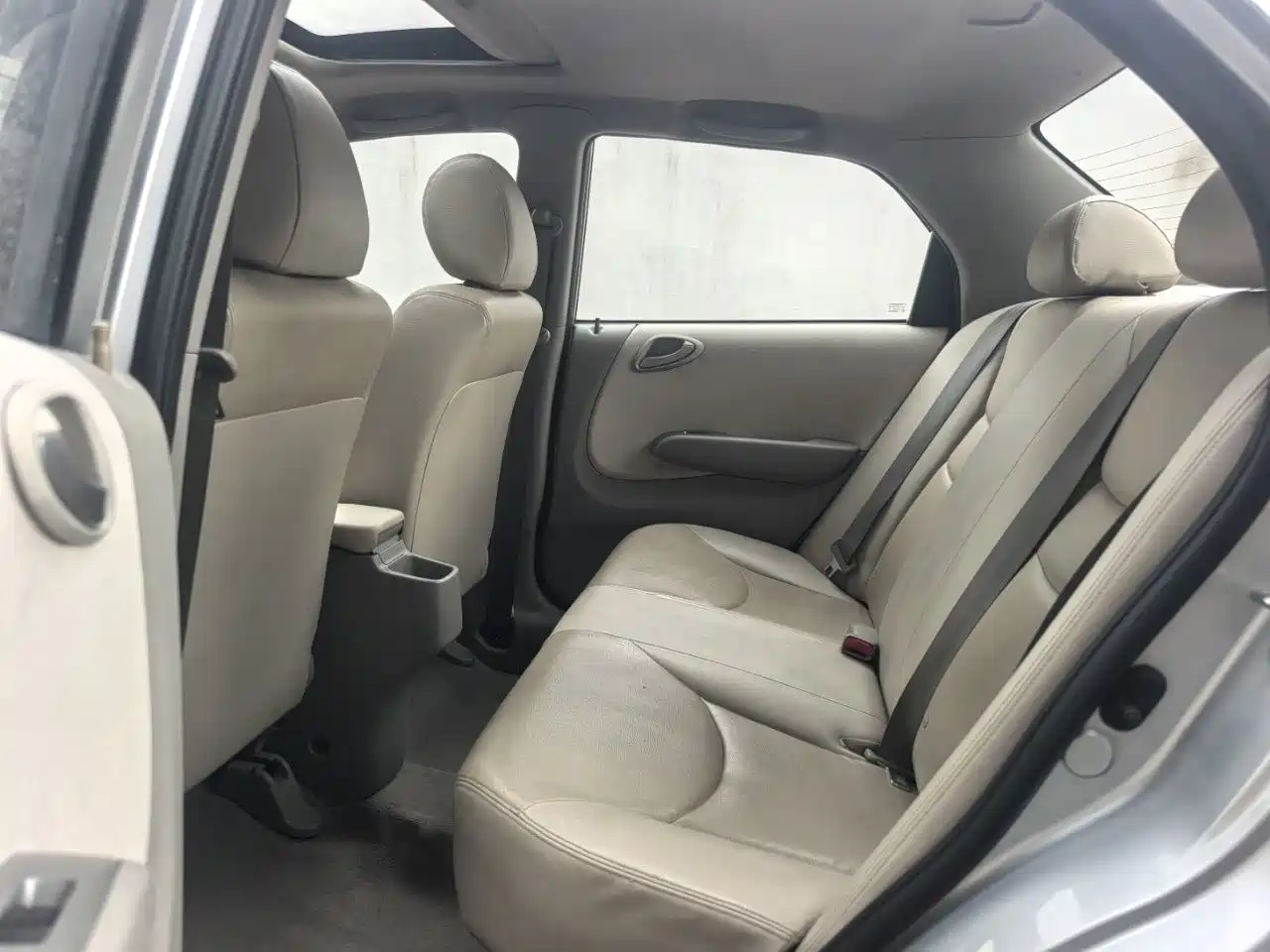Everus S1 2013 2013 1.5L Automatic Luxury Edition