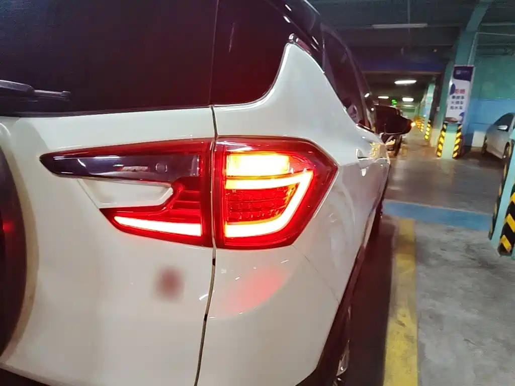 BYD Yuan 2016 1.5TID Automatic Honor фото 8