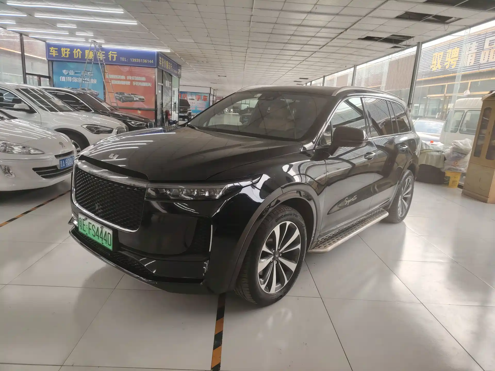 Фото 1 - Li Auto Li ONE