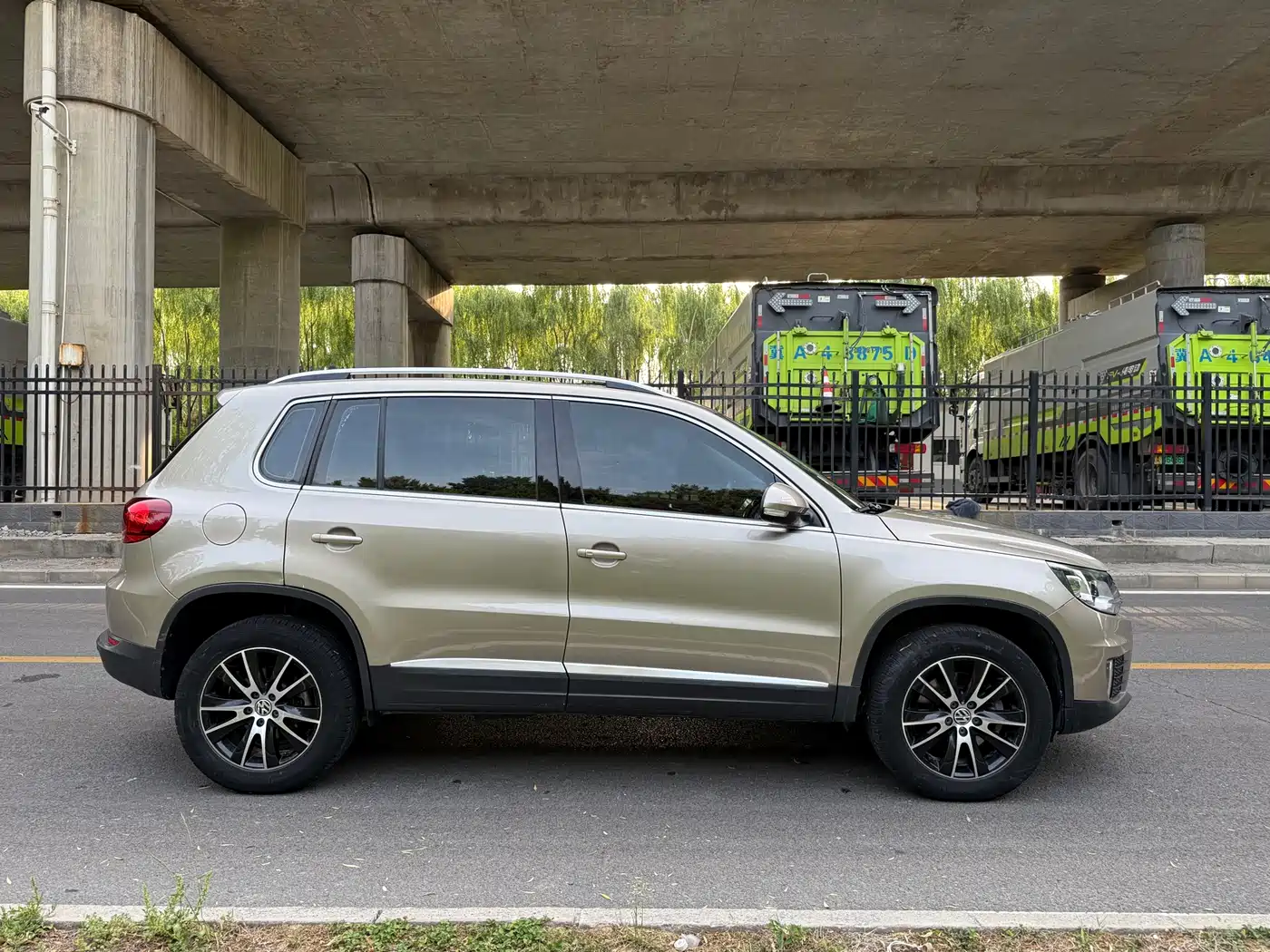Volkswagen Tiguan 2015 1.8TSI Automatic 2WD Highline фото 4