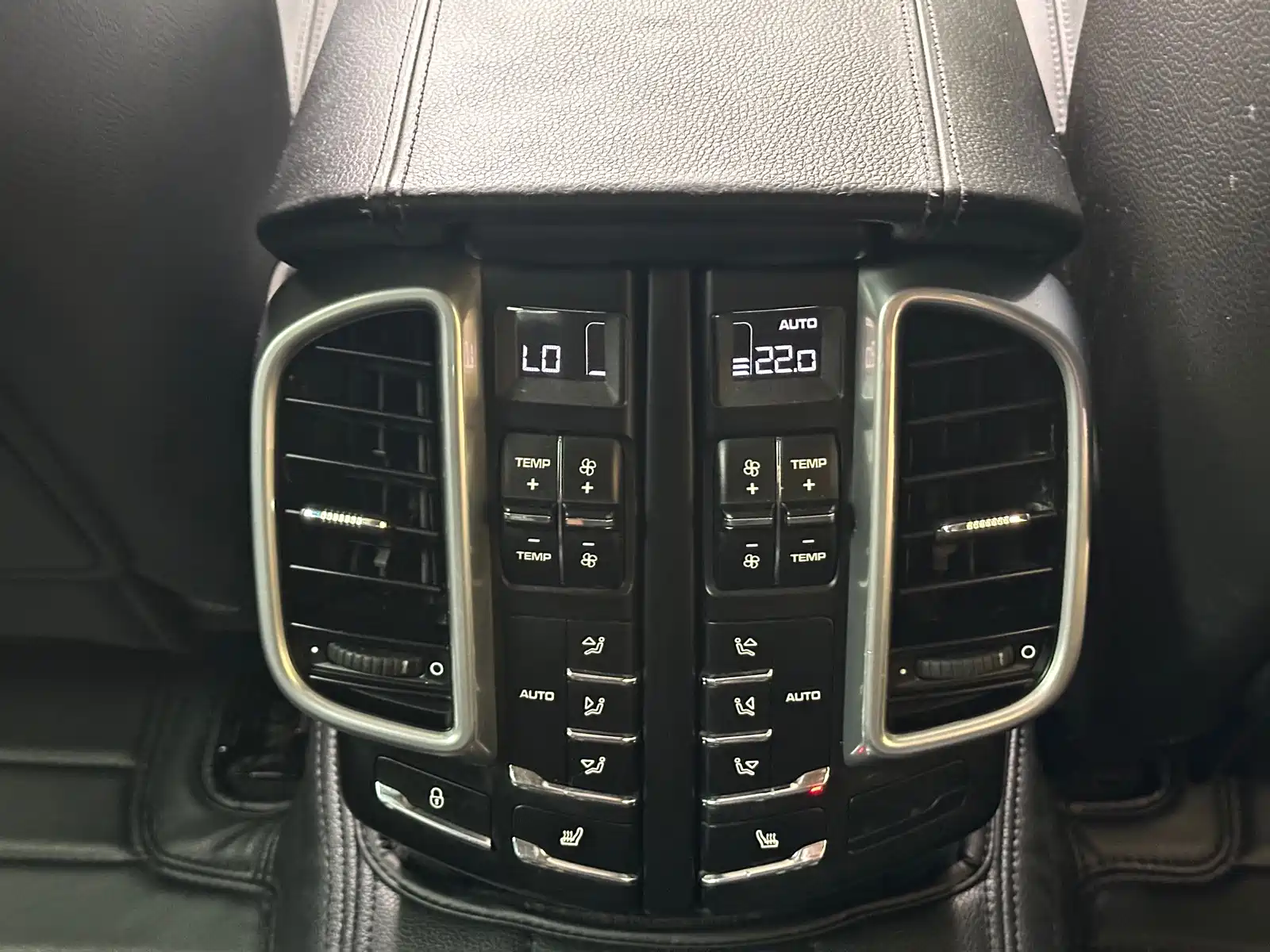 Фото 22 - Porsche Cayenne