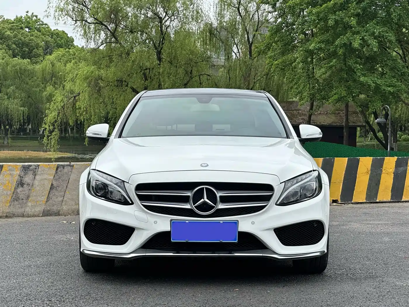 Mercedes-Benz C-Class 2016 C 200 L Sport фото 2