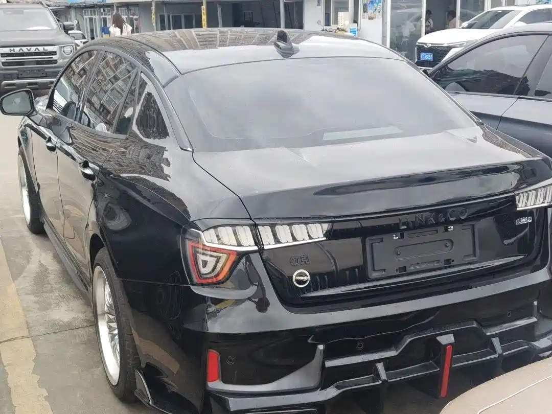 Lynk & Co 03 2018 1.5TD DCT Sport (China V) фото 11