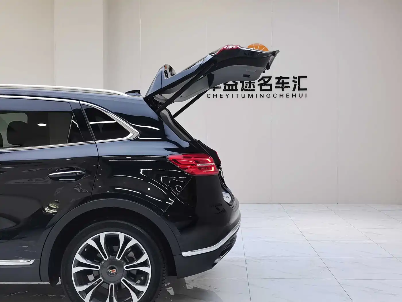 Hongqi HS5 2019 2.0T Intelligent Connected Flagship Edition фото 27