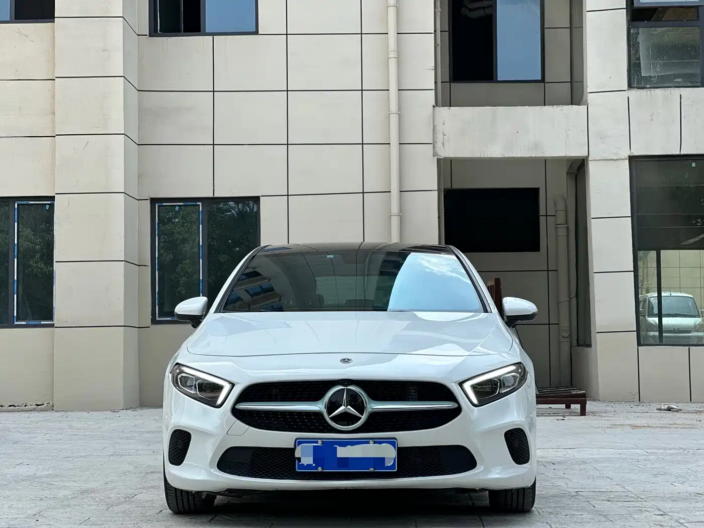 Mercedes-Benz A-Class (Import) 2022 A 200 Dynamic фото 2