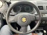 Фото 17 - Suzuki SX4