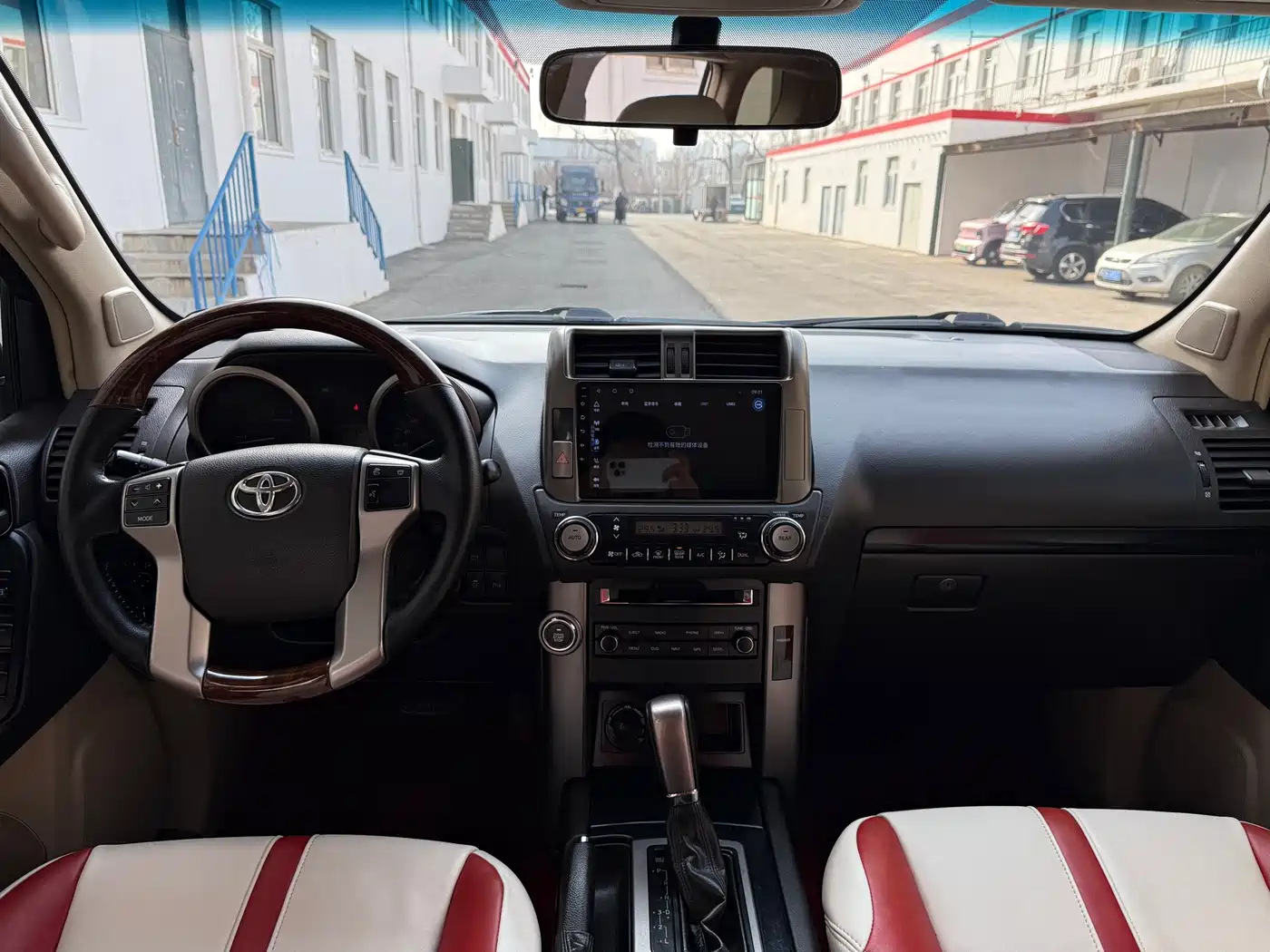 Toyota Prado (Import) 2010 2.7L Automatic Standard фото 17