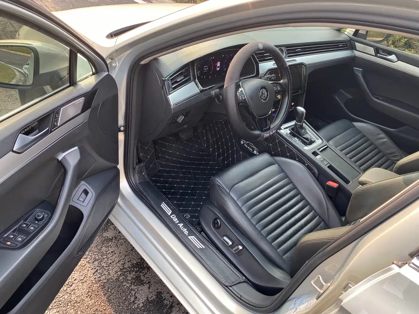 Volkswagen Magotan 2018 280TSI DSG Leading фото 8