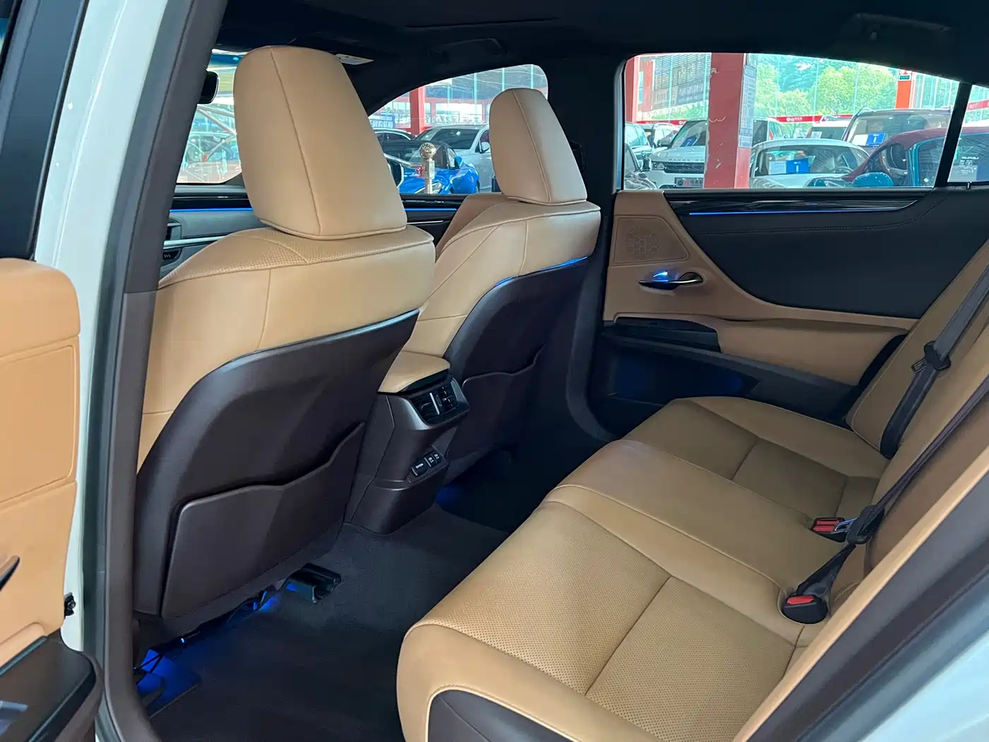 Lexus ES 2018 260 Excellence Edition China V фото 8