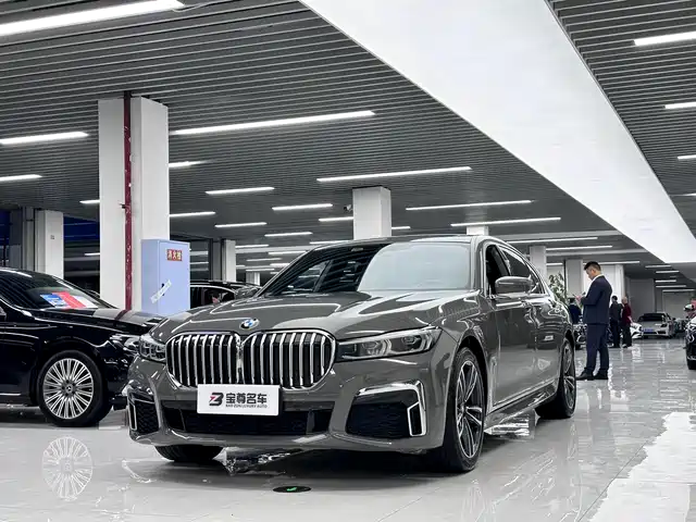 BMW 7 SERIES