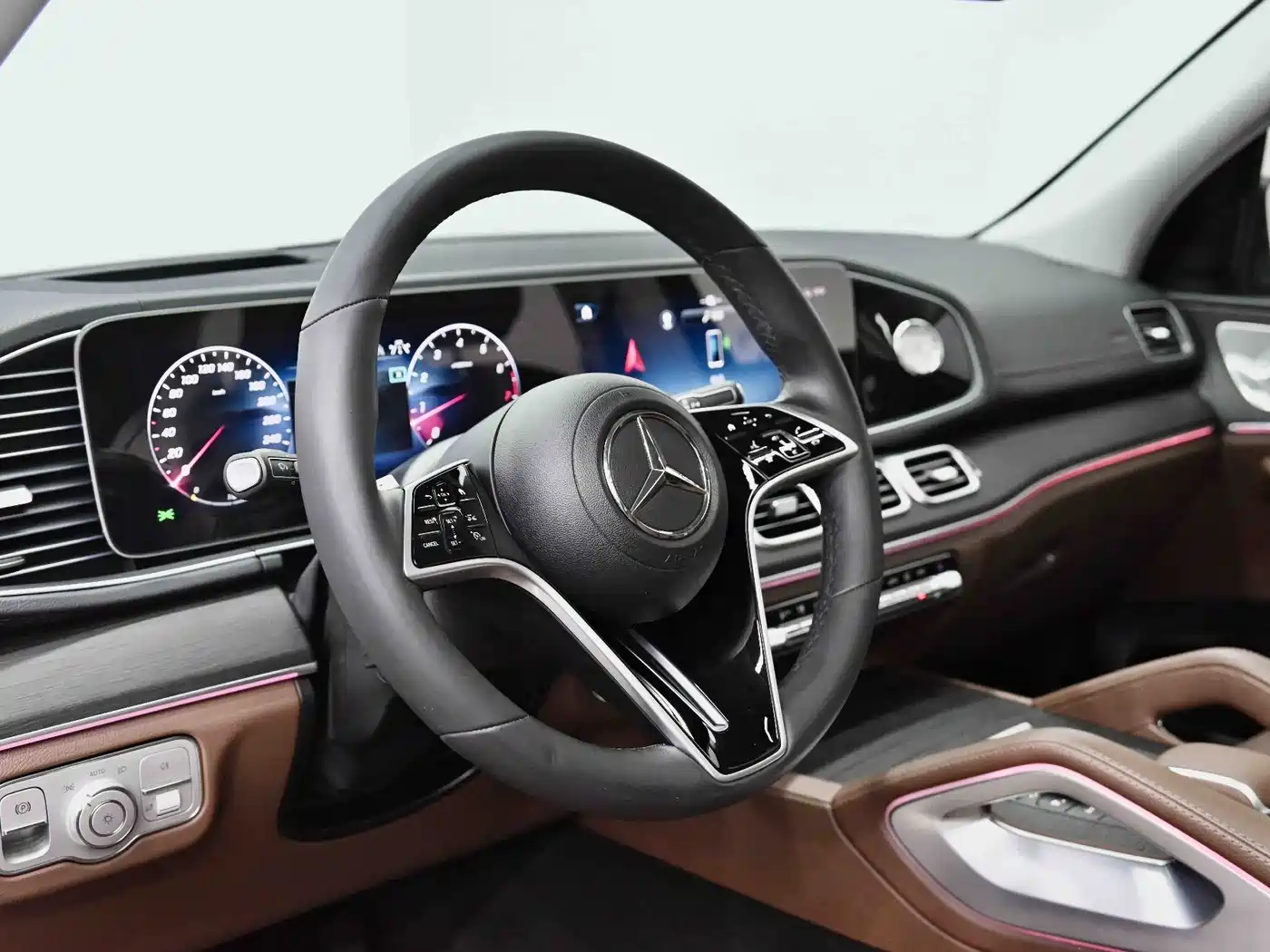Mercedes-Benz GLE 2024 GLE 450 4MATIC Luxury фото 25